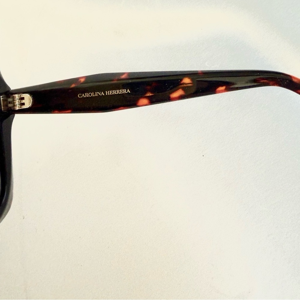 Carolina Herrera HER0258 Square Two Toned Sunglasses 54mm Frames - Picture 7 of 10
